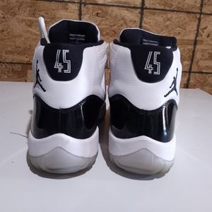 Jordan Nike 45s white and black size 10.5